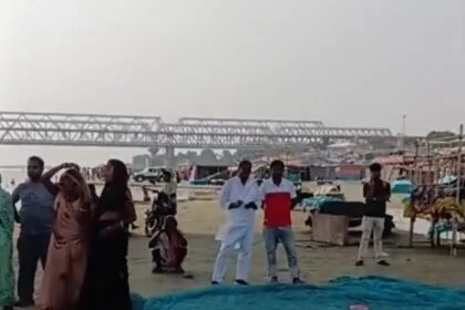 बेगूसराय: सिमरिया धाम में गंगा स्नान के दौरान ननद-भौजाई की डूबने से मौत, एक का शव बरामद, दूसरे की तलाश जारी 2