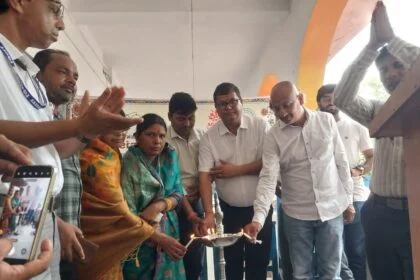 बरौनी: 'शंभू साह स्मृति रंग-उमंग कार्यशाला' का आगाज, 11 गांवों के 65 बच्चे सीखेंगे कला और व्यक्तित्व विकास 2
