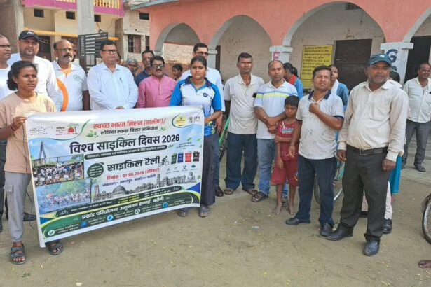 विश्व साइकिल दिवस: बरौनी के अमरपुर में 'साइकिल रैली' के जरिए स्वच्छता का संदेश, कचरा प्रबंधन के लिए लोगों को किया जागरूक 7