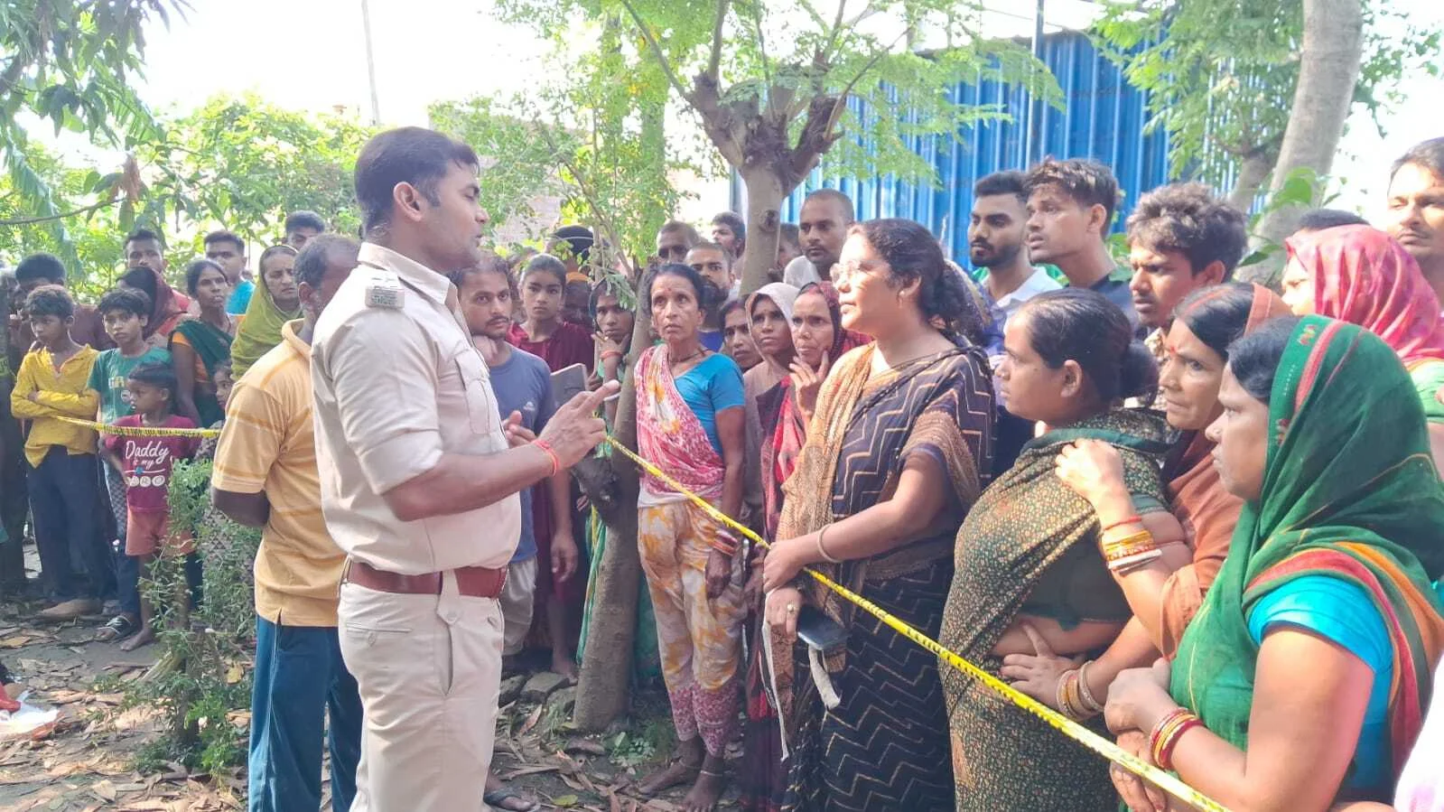 बेगूसराय: पेड़ से लटकता मिला ड्राइवर का शव, परिजनों ने जताई हत्या की आशंका 3