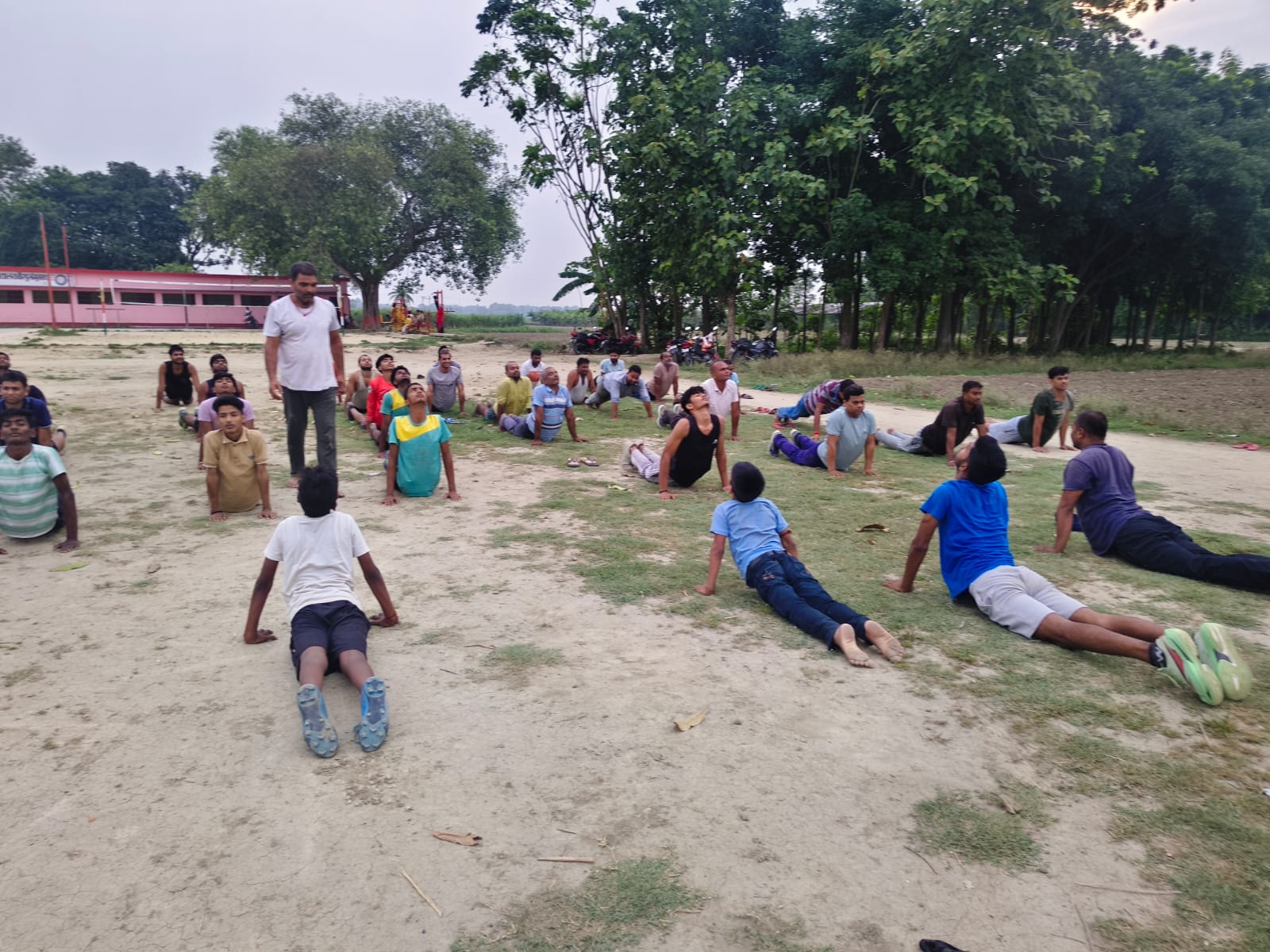 वीरपुर में भाजपा मंडल अध्यक्ष के नेतृत्व में मनाया गया अंतरराष्ट्रीय योग दिवस 3