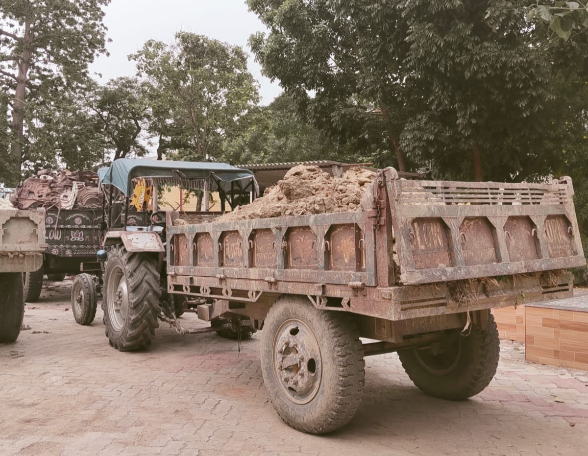 भगवानपुर में अवैध खनन के खिलाफ प्रशासन की बड़ी कार्रवाई, मिट्टी लदे तीन ट्रैक्टर जब्त 5