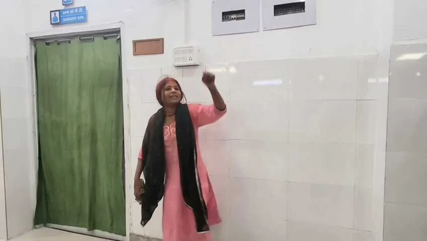 बेगूसराय सदर अस्पताल में 'सिंदूर वाली दुल्हन' का हाई-वोल्टेज ड्रामा: घंटों तक मचा हंगामा, लोगों में रही चर्चा 5