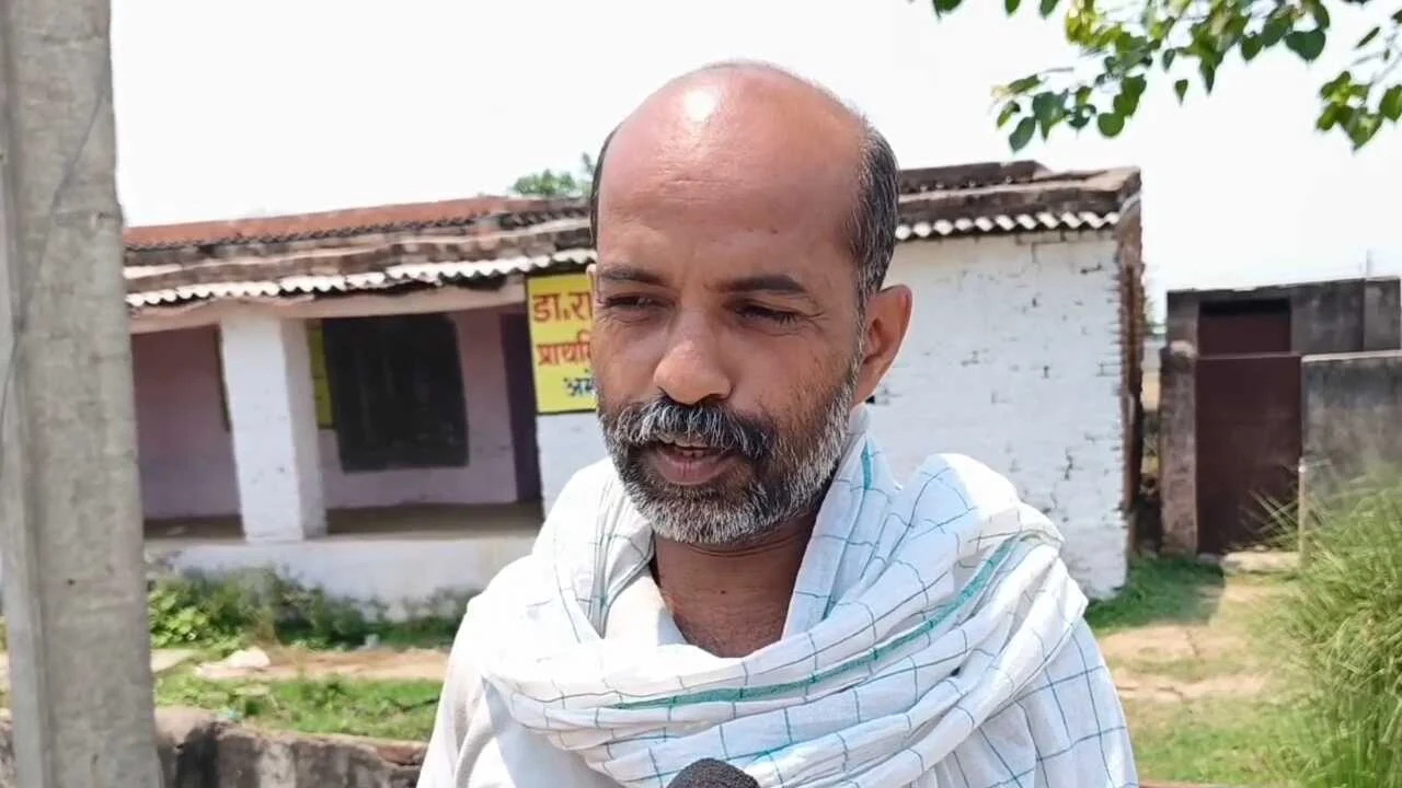 नालंदा में शिक्षक के रिटायर्ड होते ही डॉ रामस्वरूप संस्कृत विद्यालय भी हुआ रिटायर्ड, पांच माह से शिक्षक के अभाव में पठन पाठन ठप 3