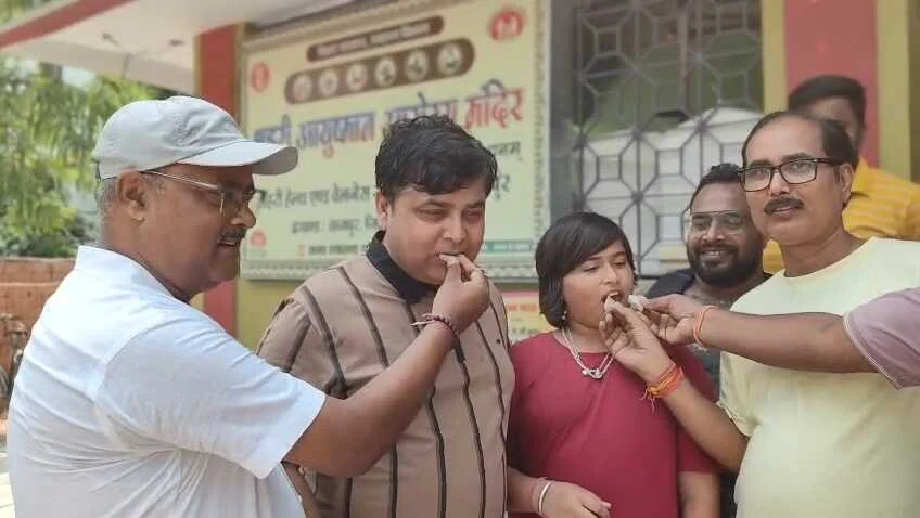 समस्तीपुर के लाल वैभव सूर्यवंशी ने रचा इतिहास, सबसे कम उम्र में भारतीय टीम में चयन, ताजपुर में जश्न का माहौल 12
