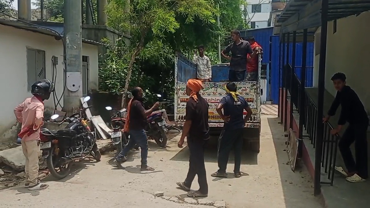 बेगूसराय में संदिग्ध मौत से सनसनी: जमीन विवाद में पड़ोसी पर गला दबाकर हत्या का आरोप, जांच में जुटी पुलिस 3