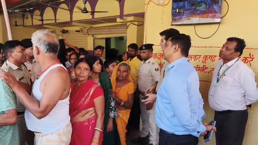 राजगीर मलमास मेले के अंतिम शाही स्नान में उमड़ा आस्था का सैलाब, 15 लाख से अधिक श्रद्धालुओं के पहुंचने का अनुमान,लगी तीन किलोमीटर लंबी लाइन 3