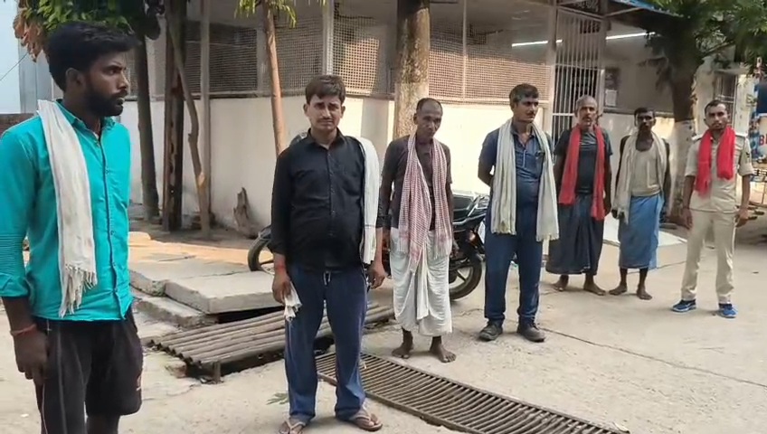बछवाड़ा के चमथा में बेटे की जान बचाने के लिए माँ ने दी कुर्बानी, करंट की चपेट में आने से दर्दनाक मौत 4