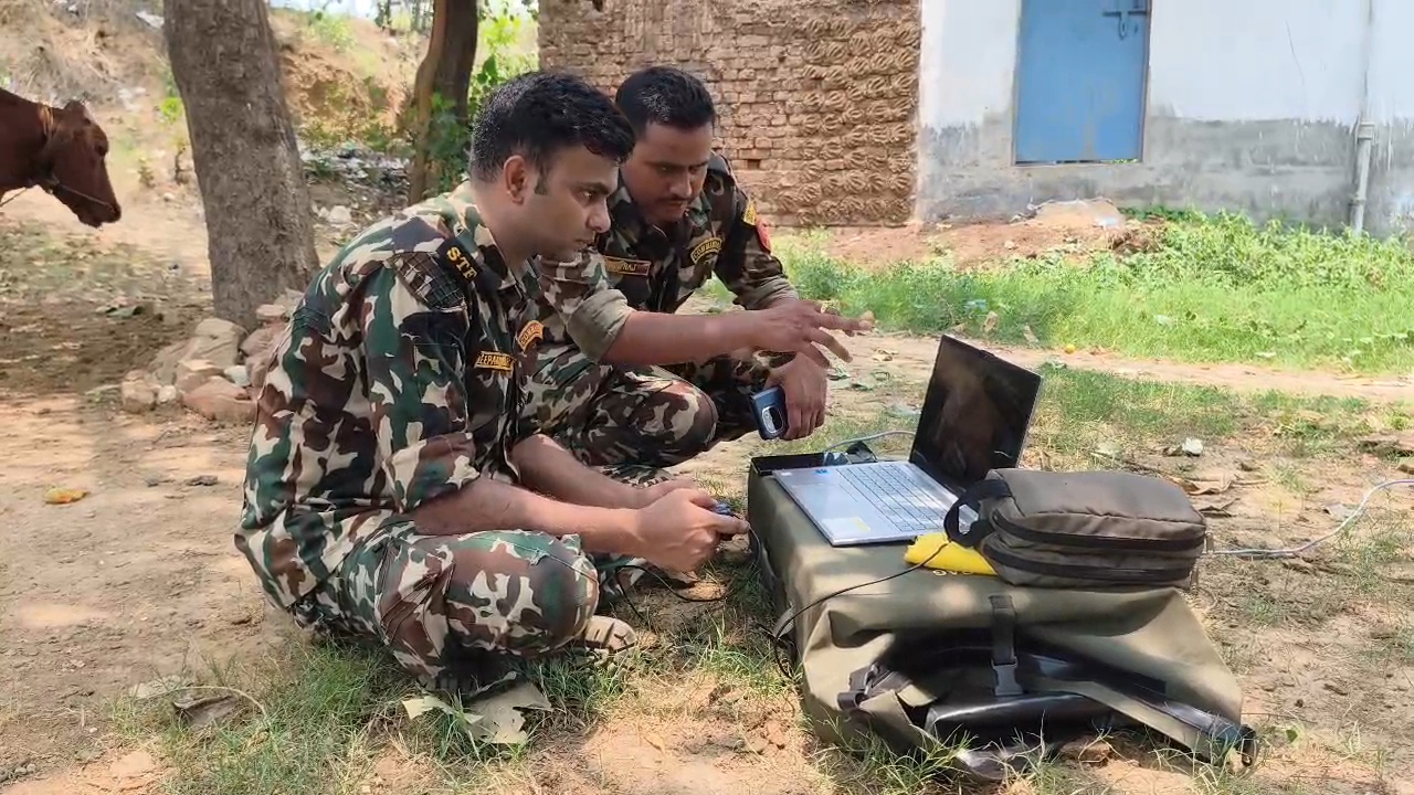 नालंदा: आर्थिक अपराध इकाई और एसटीएफ पटना की टीम पहुंची नालंदा, पचासा गांव स्थित तथाकथित जेडीयू नेता के घर और खिदरचक गांव स्थित संतोष डॉन के रिश्तेदार के घर हो रही है घंटों से छापेमारी 3