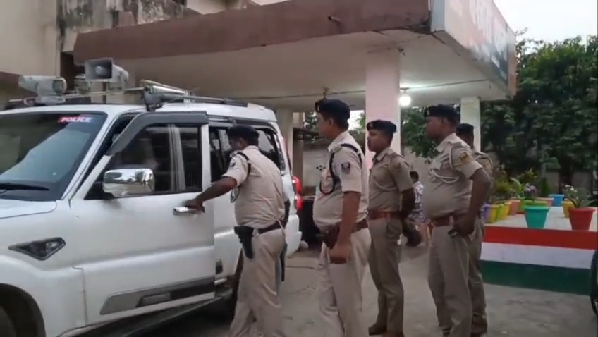 बेगूसराय में एक्साइज कांस्टेबल परीक्षा में सेंधमारी की साजिश नाकाम, हाईटेक उपकरणों के साथ दो सेटर गिरफ्तार 4