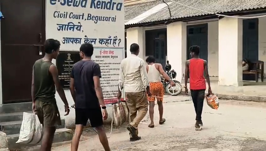 बेगूसराय में पानी के छींटे को लेकर दो समुदायों में हिंसक झड़प: ईंट-पत्थर चले, 6 घायल; 9 गिरफ्तार 4