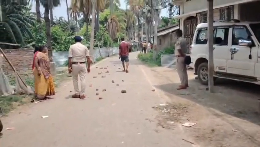 बेगूसराय में पानी के छींटे को लेकर दो समुदायों में हिंसक झड़प: ईंट-पत्थर चले, 6 घायल; 9 गिरफ्तार 2