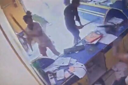 नालंदा: बदमाशों ने गैस एजेंसी में घुसकर किया तोड़फोड़ और मारपीट, चार के विरुद्ध प्राथमिकी दर्ज, रंगदारी नहीं देने पर जमकर मचाया उत्पात 55