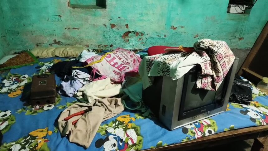 नालंदा: हरनौत थाना के सबनहुआ माधोपुर गांव में बंद घर से 51.50 लाख की बड़ी चोरी, बंद घर के 8 ताले तोड़कर ले उड़े जेवर-नकदी 1