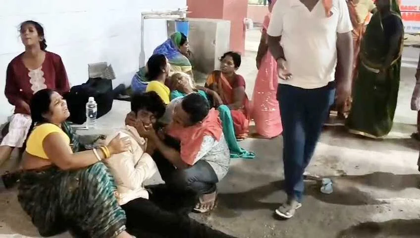 बेगूसराय में तेज रफ्तार का कहर: दो बाइकों की भीषण टक्कर में युवक की मौके पर ही मौत, 3 गंभीर रूप से घायल 2