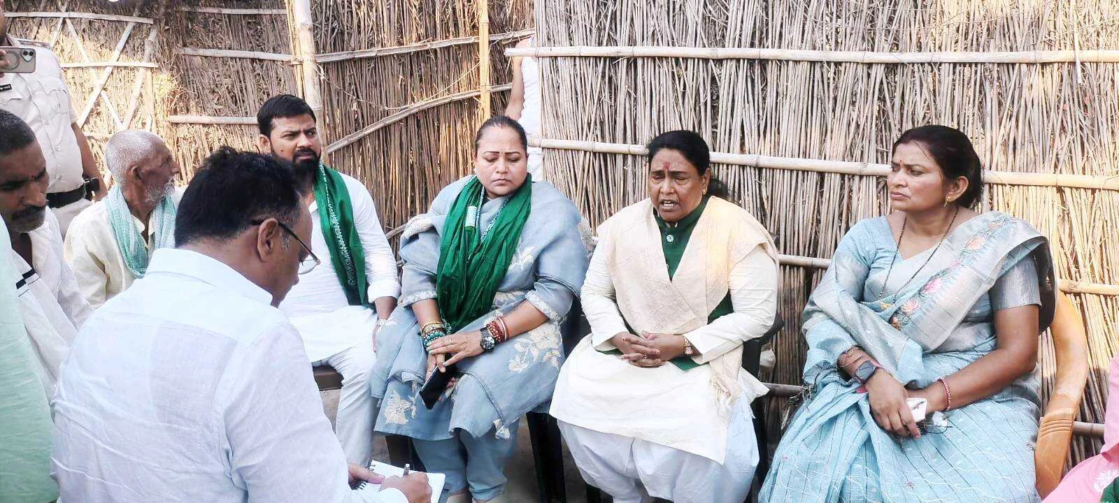 'डबल इंजन सरकार में 4 साल की बच्ची भी सुरक्षित नहीं': बछवाड़ा में पीड़ित परिजनों से मिलकर बरसीं राजद नेता उर्मिला ठाकुर 10