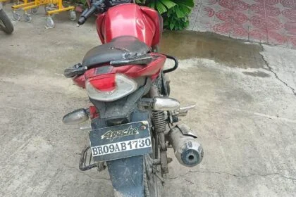 वीरपुर पुलिस की बड़ी कामयाबी: पांच दिन पहले दिनदहाड़े लूटी गई बाइक मुजफ्फरा से बरामद 17