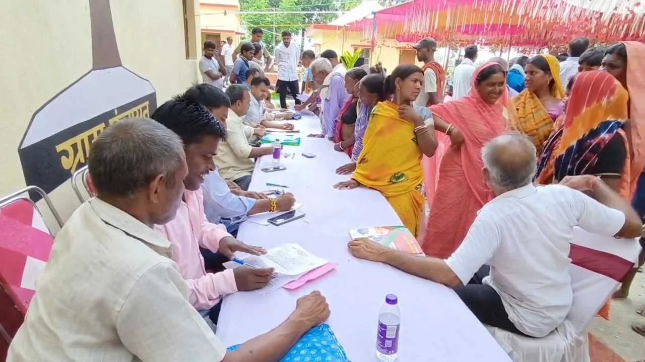 नालंदा के सहयोग शिविर में लोगों की समस्याओं का त्वरित समाधान, 83 में 82 मामलों का मौके पर निपटारा 13