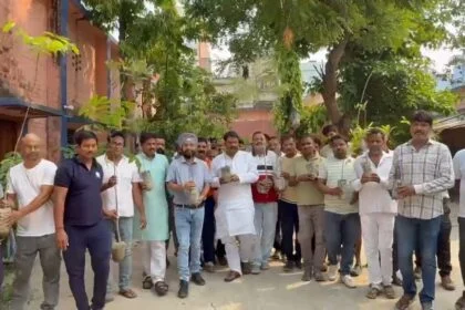 समस्तीपुर में अनूठी पहल: मॉडल इंटर स्कूल के पास-आउट छात्रों ने परिसर में लगाए 200 से अधिक पौधे, MLC डॉ. तरुण चौधरी ने किया नेतृत्व 2