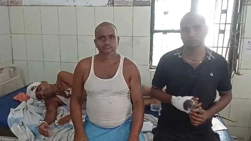 समस्तीपुर में दबंगई: मामूली विवाद में रिटायर्ड होमगार्ड जवान समेत एक ही परिवार के 3 लोगों को पीटा, CSP संचालक से 50 हजार लूटे 3