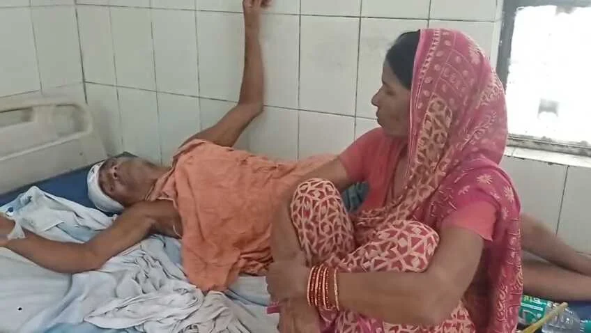 समस्तीपुर में दबंगई: मामूली विवाद में रिटायर्ड होमगार्ड जवान समेत एक ही परिवार के 3 लोगों को पीटा, CSP संचालक से 50 हजार लूटे 2