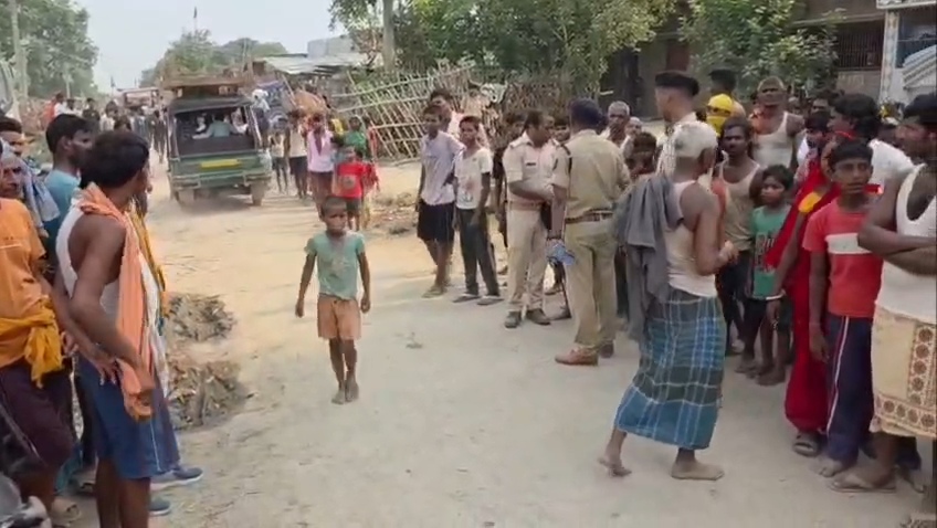 बछवाड़ा के चमथा में जमीनी विवाद शांत कराने गए दो सगे भाइयों को मारी गोली, एक की मौत, दूसरा गंभीर 3