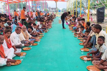 नालंदा: विशाल भंडारे के साथ श्रीमद्भागवत कथा महोत्सव का हुआ समापन, 20 हजार श्रद्धालुओं ने ग्रहण किया प्रसाद 77