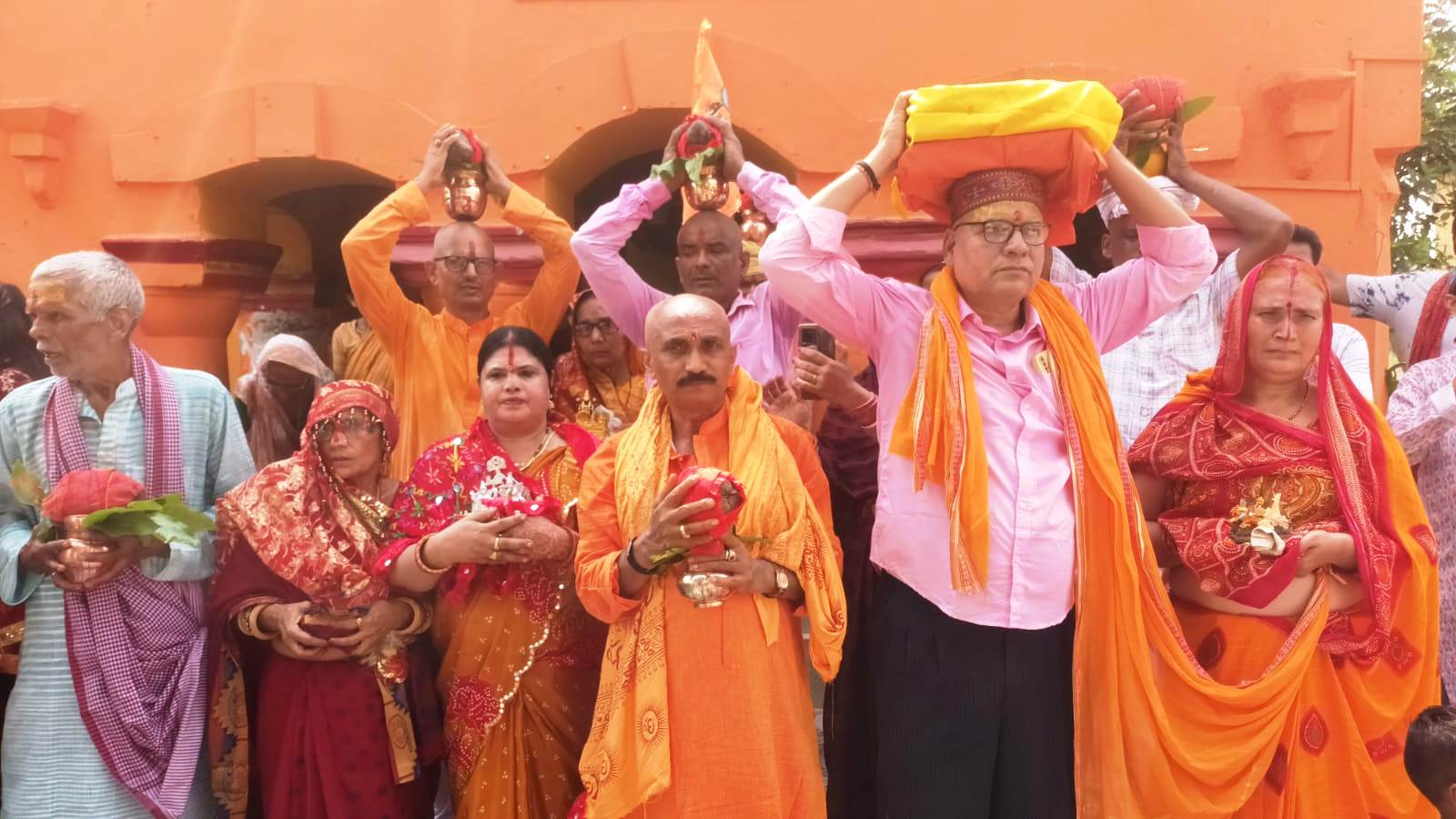 वीरपुर में महिनाथ स्थान ठाकुरबाड़ी में विष्णु महायज्ञ आज से, 101 कन्याओं ने निकाली भव्य कलश शोभायात्रा 2