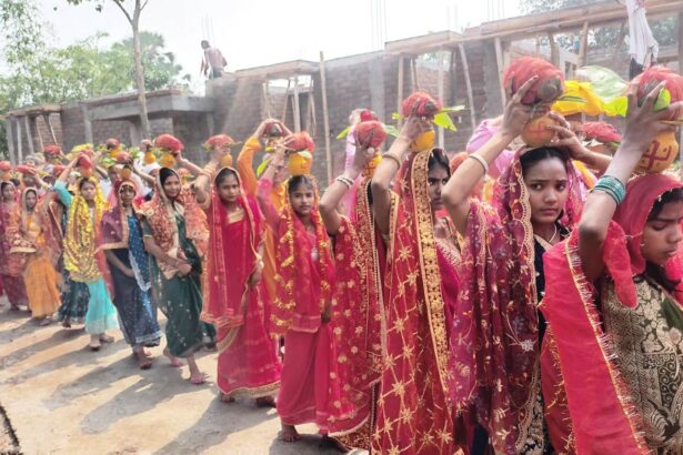 वीरपुर में महिनाथ स्थान ठाकुरबाड़ी में विष्णु महायज्ञ आज से, 101 कन्याओं ने निकाली भव्य कलश शोभायात्रा 3