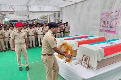 पूरे राजकीय सम्मान के साथ तीन दिवंगत थानाध्यक्षों को अंतिम विदाई, नम आंखों से दी गई सलामी 4