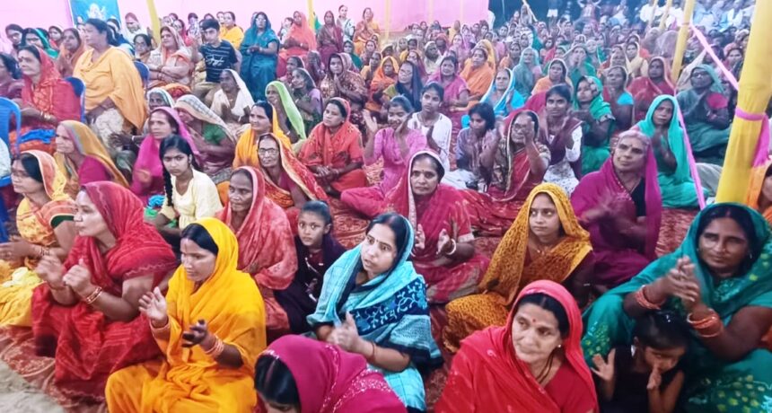 महिनाथ स्थान वीरपुर में श्रीमद्भागवत कथा में उमड़ी भीड़, गुरुणेशजी महाराज ने बताए कलयुग के वास वाले 5 स्थान 1