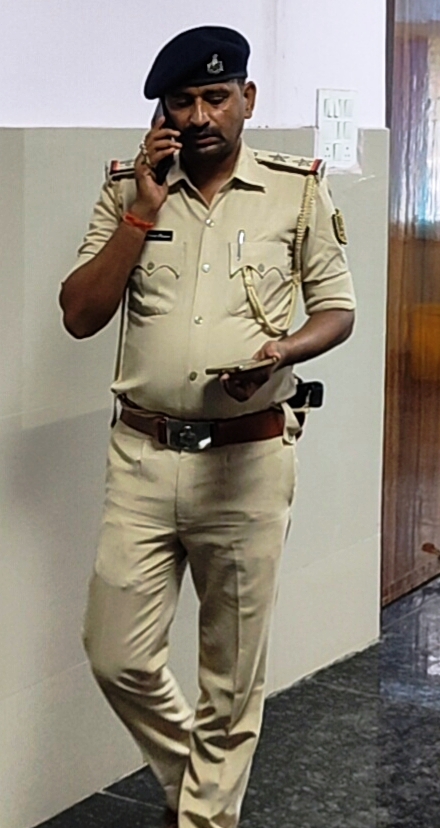 बेगूसराय दरिंदगी मामले में चकिया थानाध्यक्ष सस्पेंड, आरोपियों की गिरफ्तारी के लिए SIT गठित, अस्पताल पहुंचे DIG 2