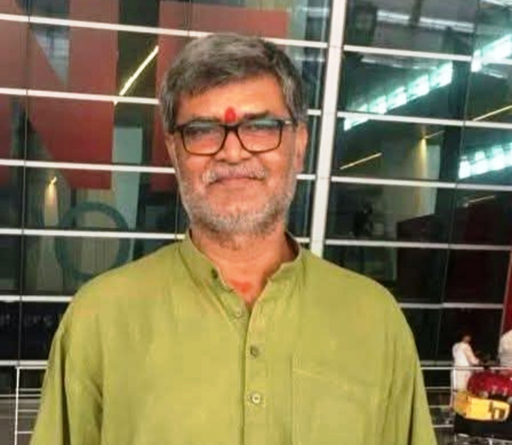 सर्वमंगला परिवार के स्तम्भ डॉ. विजय कुमार झा का निधन; स्वामी चिदात्मन सहित सैकड़ों लोगों ने दी अश्रुपूरित विदाई 8