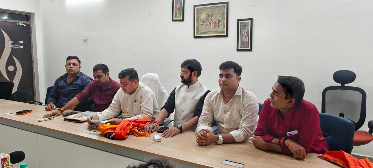 केंद्रीय राज्य मंत्री राजभूषण निषाद का बेगूसराय दौरा; केंद्र सरकार के 12 वर्षों के सेवा और विकास कार्यों का किया बखान 3