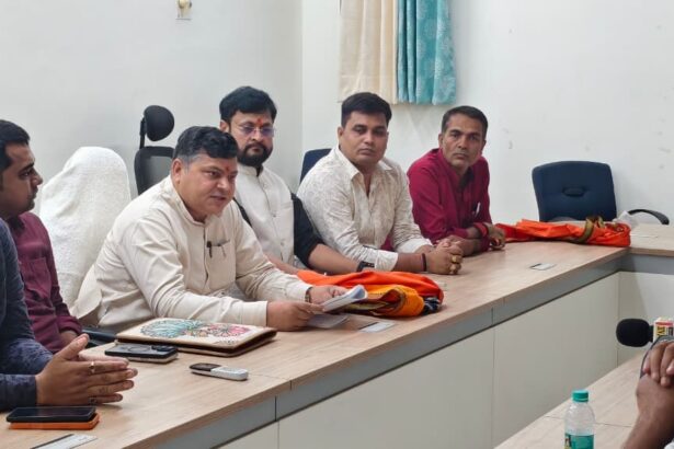 केंद्रीय राज्य मंत्री राजभूषण निषाद का बेगूसराय दौरा; केंद्र सरकार के 12 वर्षों के सेवा और विकास कार्यों का किया बखान 1