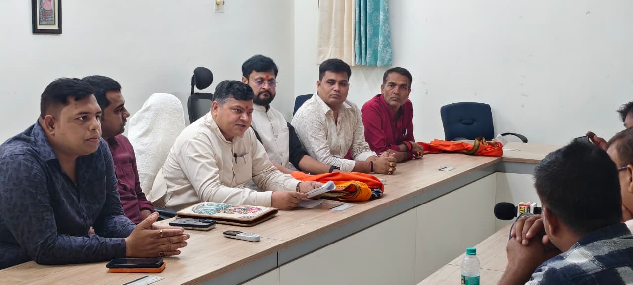 केंद्रीय राज्य मंत्री राजभूषण निषाद का बेगूसराय दौरा; केंद्र सरकार के 12 वर्षों के सेवा और विकास कार्यों का किया बखान 4