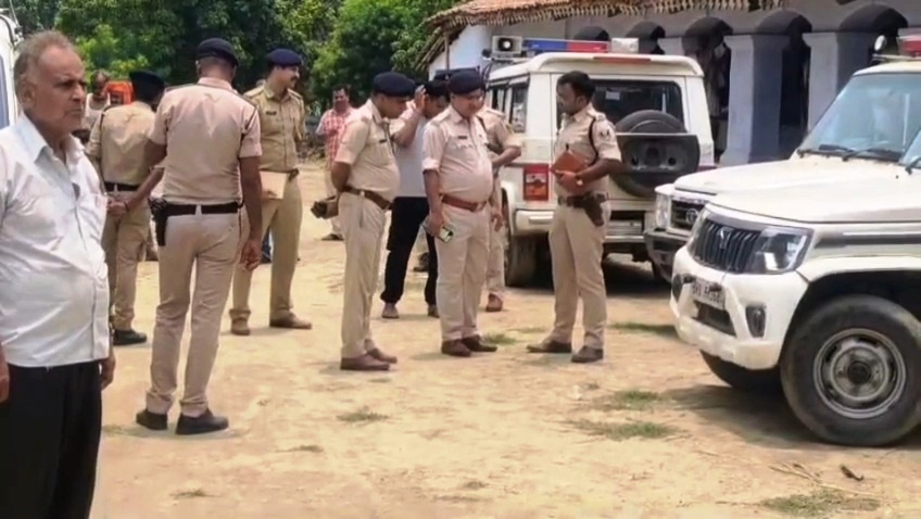 बेगूसराय में पूर्व मुखिया समेत तीन घरों को चोरों ने बनाया निशाना, लाखों की संपत्ति पार 2