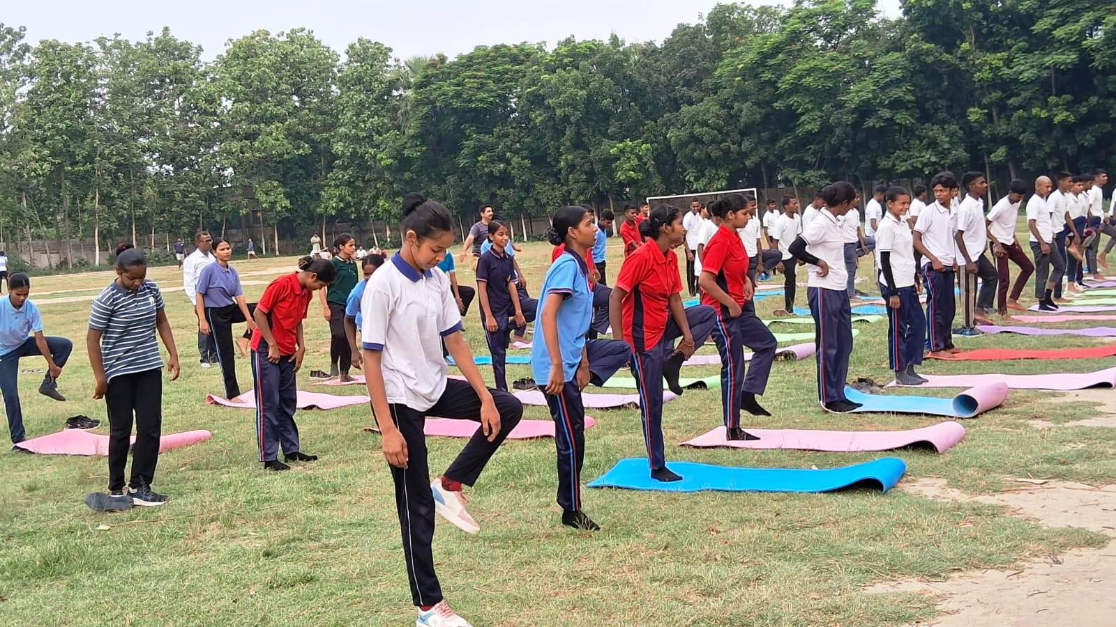 अयोध्या प्रसाद सिंह स्मारक महाविद्यालय बरौनी में हर्षोल्लास के साथ मनाया गया अंतर्राष्ट्रीय योग दिवस 2
