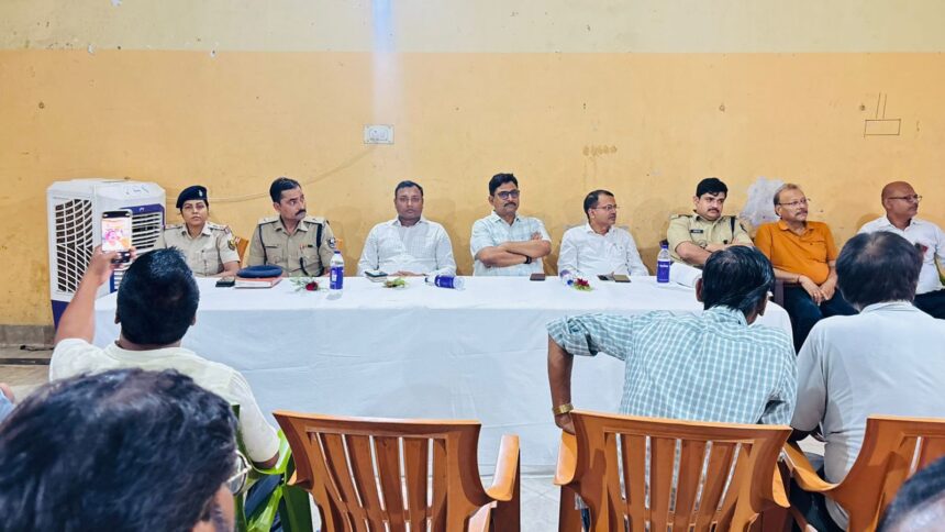 समस्तीपुर: मुहर्रम शांतिपूर्ण मनाने और जनसमस्याओं के समाधान को लेकर प्रशासन ने की अहम बैठक 1