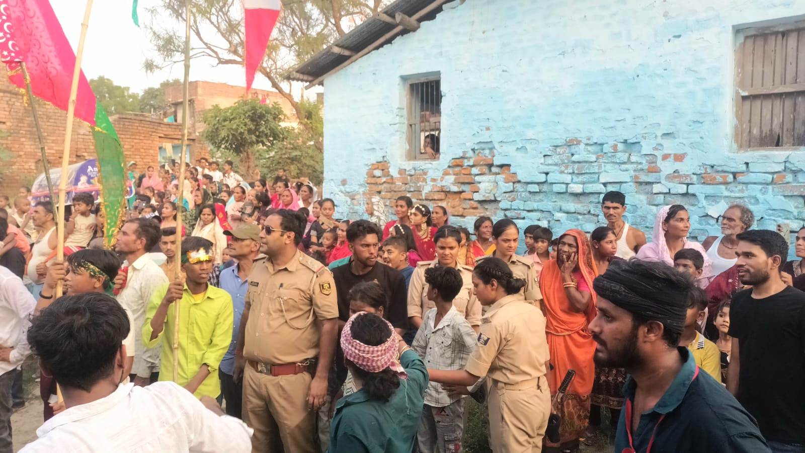 मुहर्रम को लेकर वीरपुर में चार दिवसीय मेला शुरू,युवक ने दिखाया अपना-अपना कर्त्तव्य 6