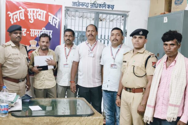 समस्तीपुर जंक्शन पर आरपीएफ की बड़ी कार्रवाई: मोबाइल चोरी करते रंगे हाथ पकड़ा गया शातिर, आरोपी गिरफ्तार 1