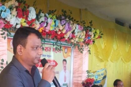 आमजन की समस्याओं को गंभीरता से लें स्थानीय जनप्रतिनिधि एवं अधिकारी शिथिलता बर्दास्त नहीं किया जाएगा - रंजीत कुमार 25