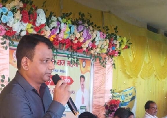 आमजन की समस्याओं को गंभीरता से लें स्थानीय जनप्रतिनिधि एवं अधिकारी शिथिलता बर्दास्त नहीं किया जाएगा - रंजीत कुमार 1
