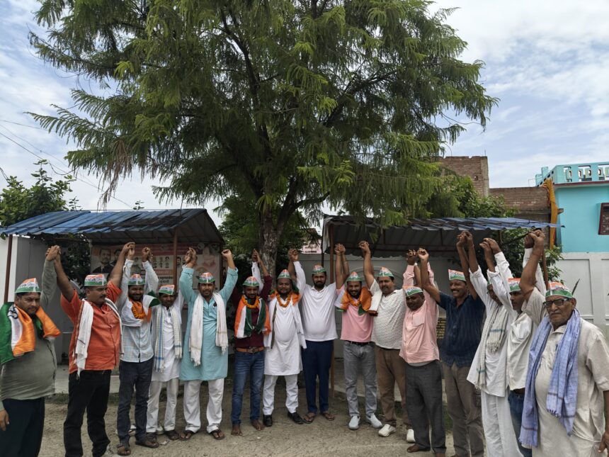 भगवानपुर में कांग्रेस को मिली बड़ी मजबूती, एआईएमआईएम के यूथ प्रखंड अध्यक्ष सहित दर्जनों लोगों ने थामा कांग्रेस का दामन 1