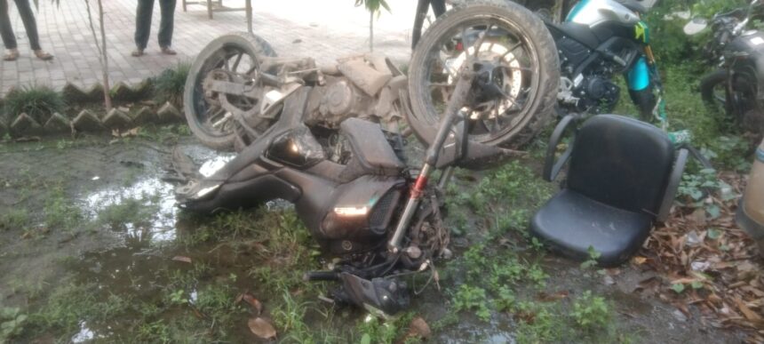 सड़क हादसे में बाईक सवार युवक की दर्दनाक मौत 1