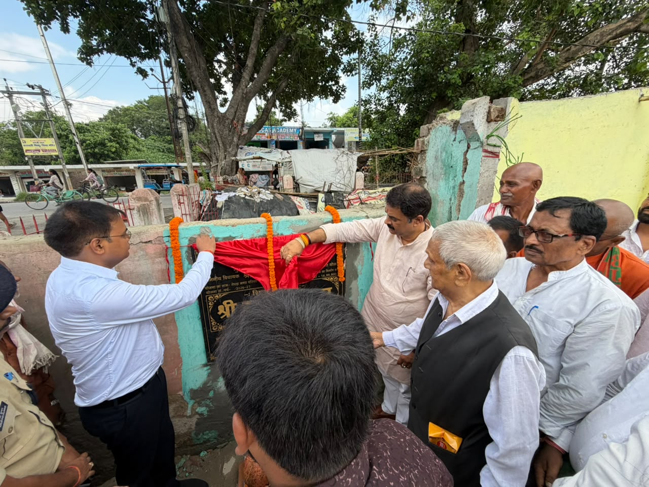 तेघरा विधायक रजनीश कुमार की बड़ी पहल: तेघड़ा अनुमंडल परिसर में बनेगा अधिवक्ताओं के लिए सामुदायिक भवन 3