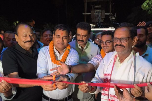 तेघरा गौशाला में हुआ विदाई सह सम्मान समारोह: एसडीओ राकेश कुमार को दी गई विदाई, मुख्य द्वार का भव्य उद्घाटन 3
