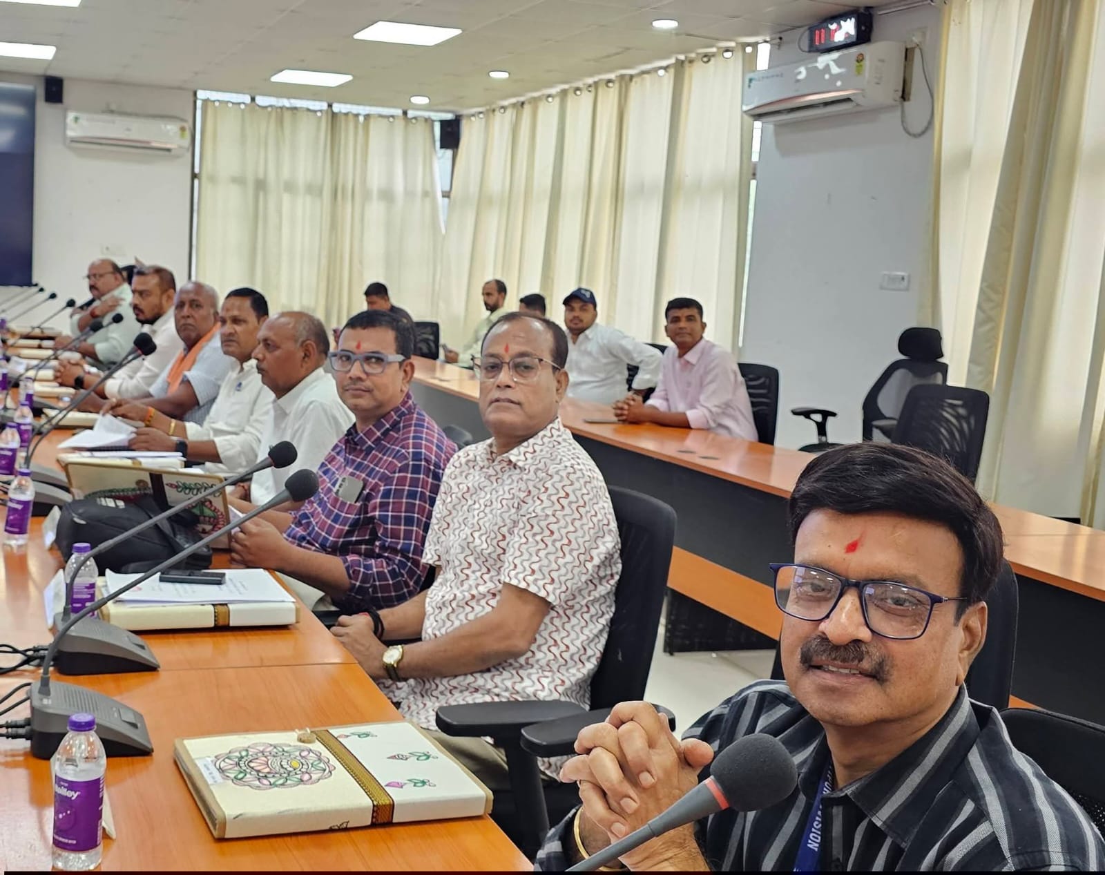 समस्तीपुर रेल मंडल की बैठक: जानकी एक्सप्रेस में जल्द जुड़ेगा 3AC कोच, जहांगीर आलम के सुझावों पर प्रशासन की सहमति 4