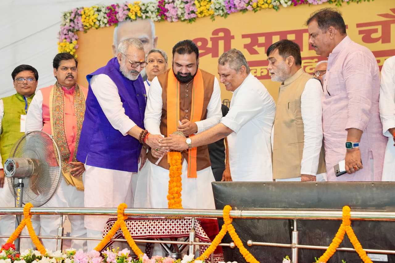 551 सरस्वती विद्या निकेतन (आदर्श विद्यालय) का मुख्यमंत्री ने किया उद्घाटन, राष्ट्रकवि रामधारी सिंह 'दिनकर' के नाम पर बेगूसराय में बनेगा विश्वविद्यालय 2