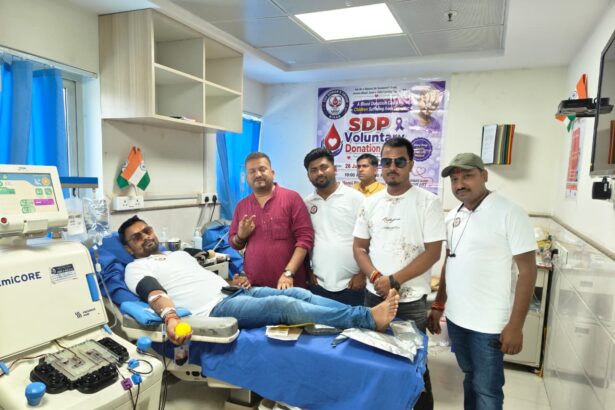 बिहार के 38 रक्तवीरों ने वाराणसी में किया ऐतिहासिक SDP डोनेशन, कैंसर पीड़ित बच्चों के लिए बढ़ाया मदद का हाथ 1